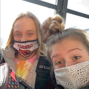 Meet your Posher, Corline